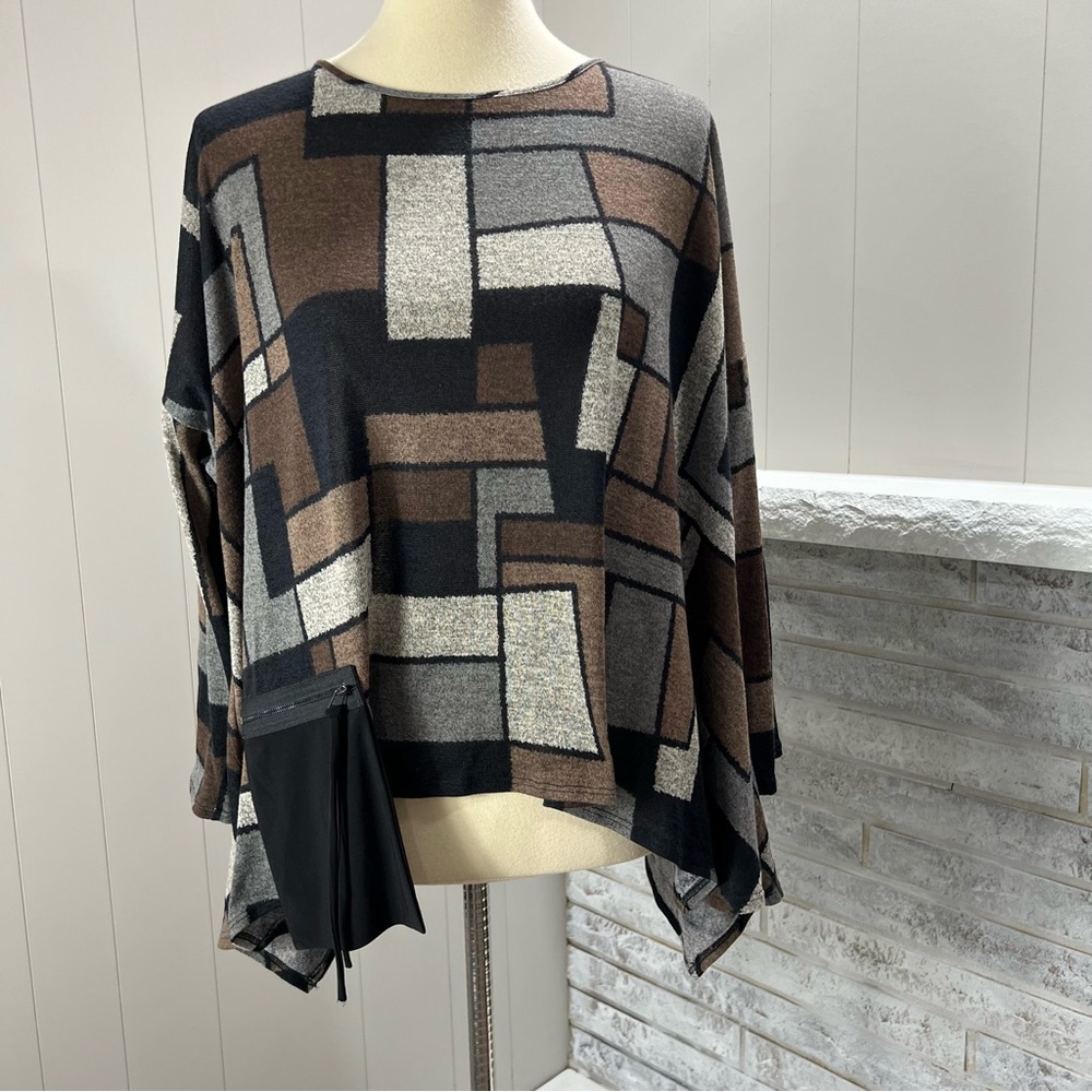 IC By Connie K Black Tan Geometric Boxy Artsy Zip Pocket Lagenlook Hem Top XL